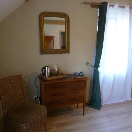 Le Moulin De Cors Bed & Breakfast Oulches Luaran gambar