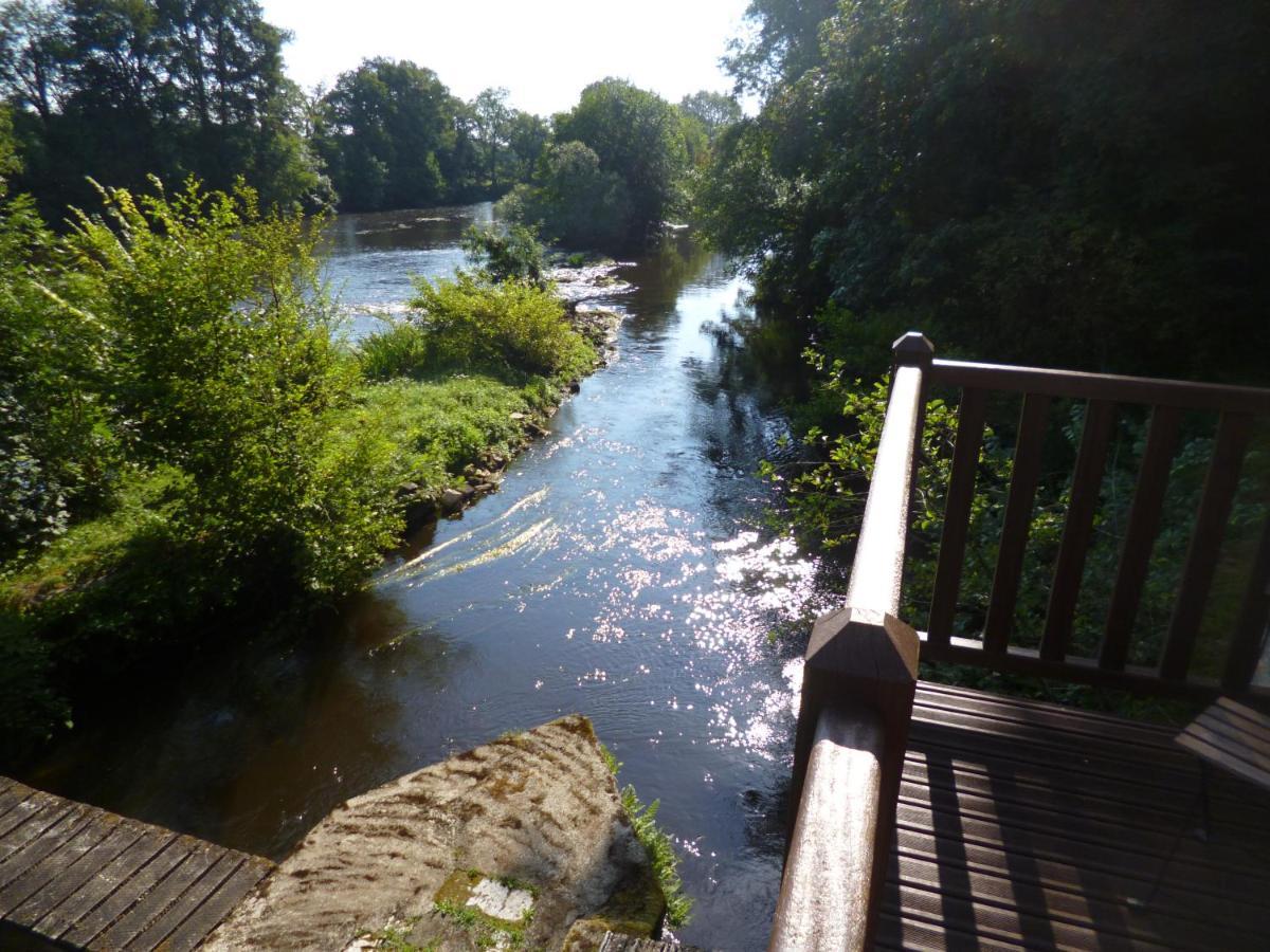 Le Moulin De Cors Bed & Breakfast Oulches Luaran gambar