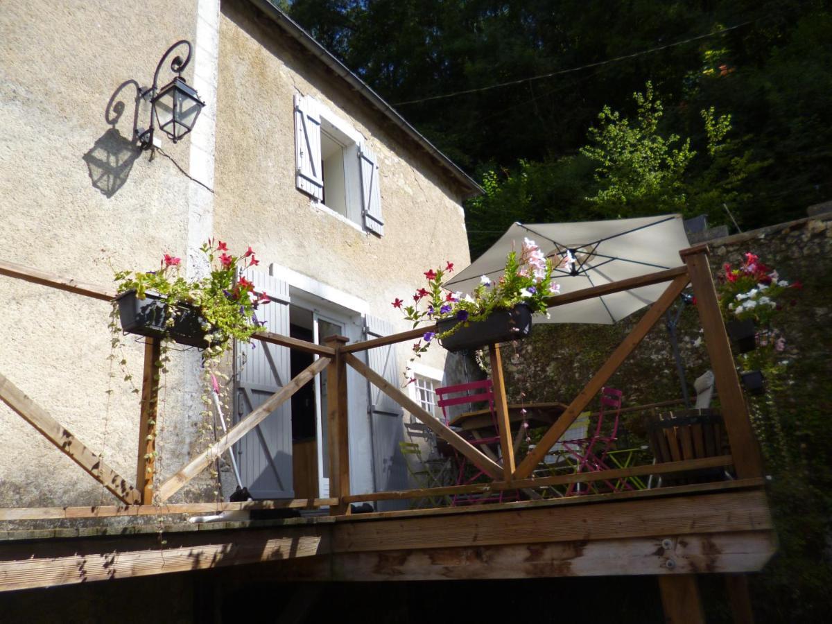 Le Moulin De Cors Bed & Breakfast Oulches Luaran gambar