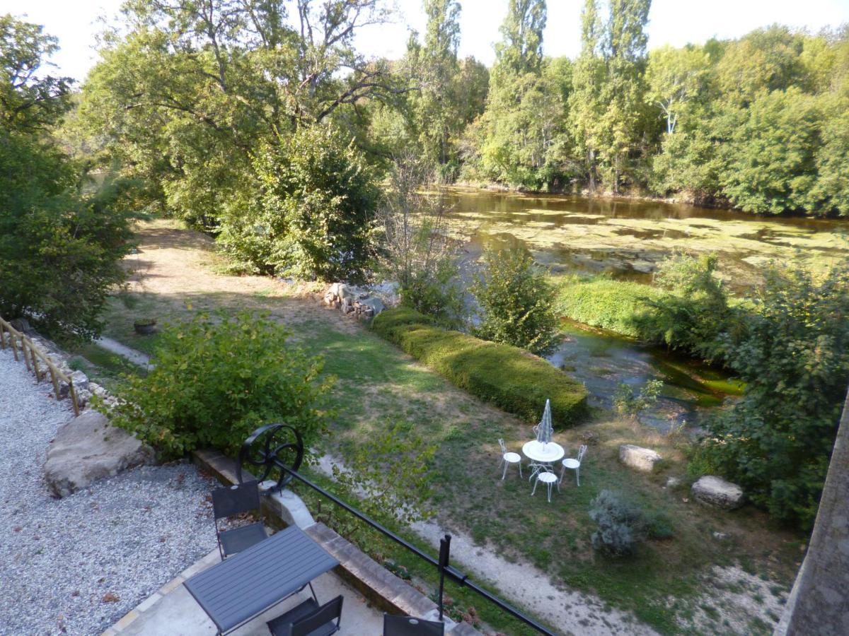 Le Moulin De Cors Bed & Breakfast Oulches Luaran gambar