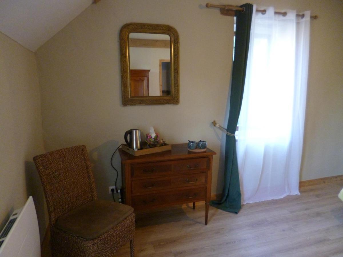 Le Moulin De Cors Bed & Breakfast Oulches Luaran gambar