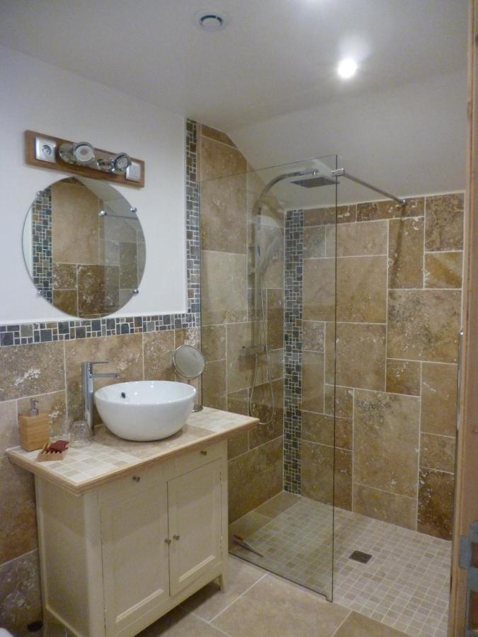 Le Moulin De Cors Bed & Breakfast Oulches Luaran gambar