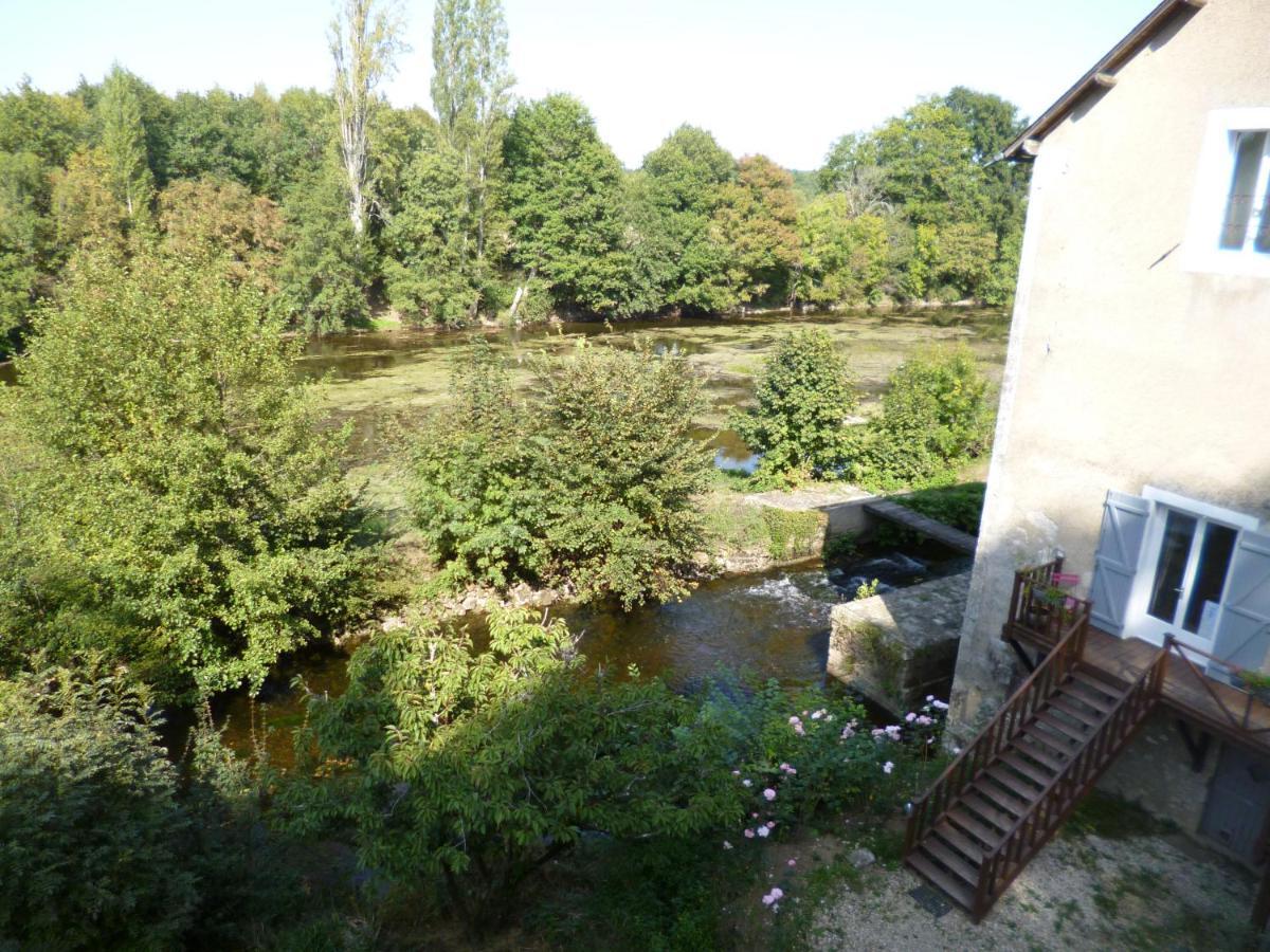 Le Moulin De Cors Bed & Breakfast Oulches Luaran gambar