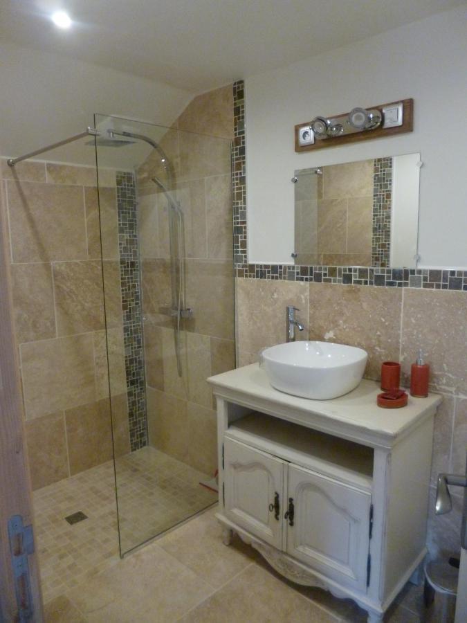 Le Moulin De Cors Bed & Breakfast Oulches Luaran gambar